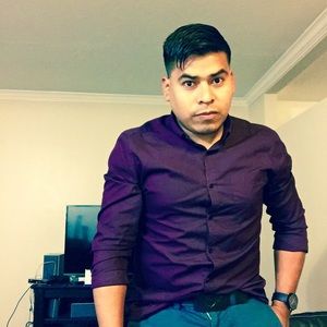 Meet your Posher, Efrain